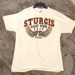 Vintage Sturgis Rally‎ tee. White Sturgis tee short-sleeve tee. 2015